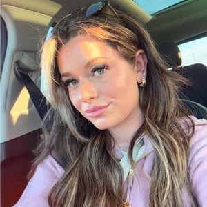 Meet your Posher, Kaitlyn